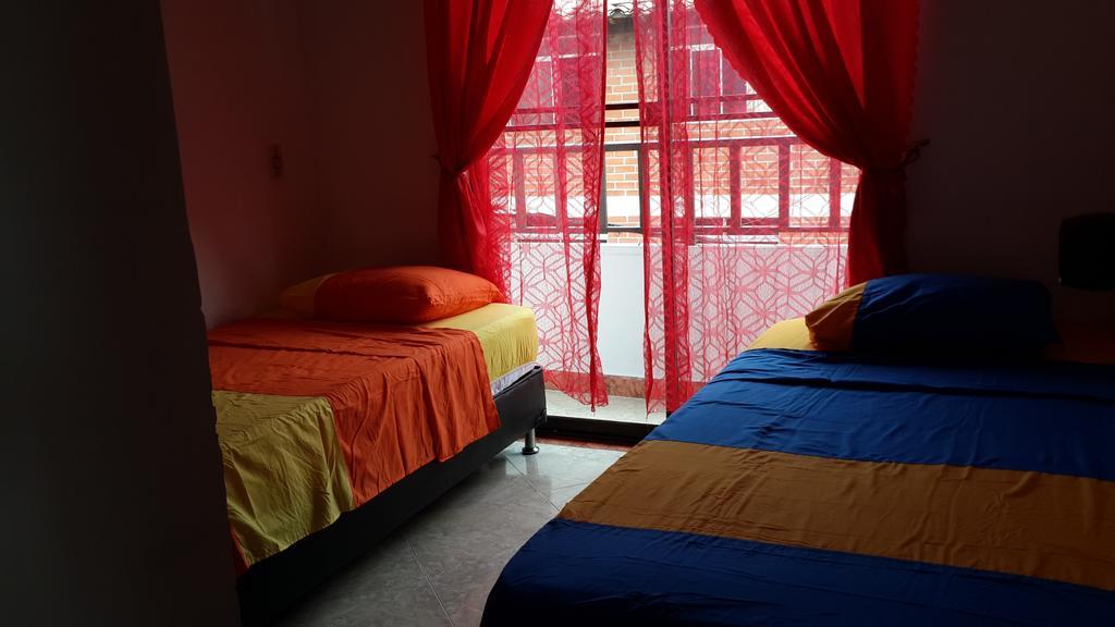 Habitaciones En Medellin Exterior photo